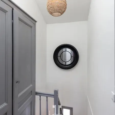 Будинок відпочинку La Maison D'etienne Renovated In 2025! Center 4 Guests *