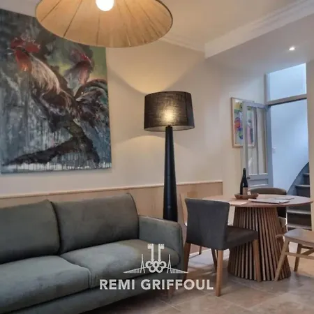 La Maison D'etienne Renovated In 2025! Center 4 Guests Будинок відпочинку *