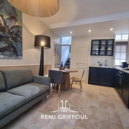 Semesterbostad La Maison D'etienne Renovated In 2025! Center 4 Guests *