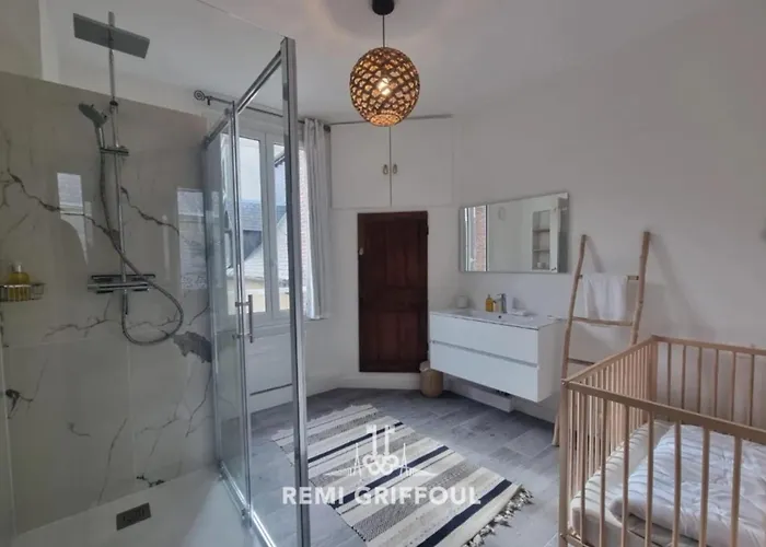 Hébergement de vacances La Maison D'etienne - King Size Beds - Center - 4p Honfleur