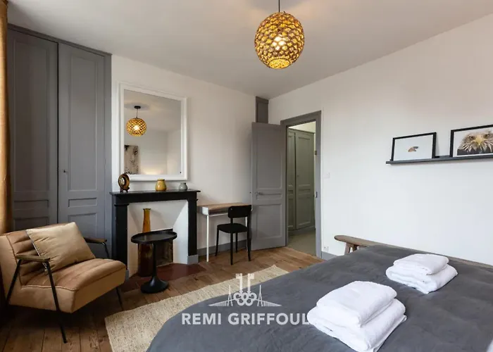 La Maison D'etienne - King Size Beds - Center - 4p * Honfleur